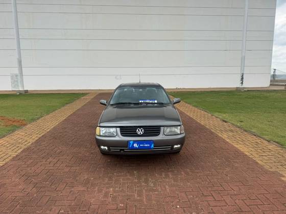 VOLKSWAGEN SANTANA 2.0 MI COMFORTLINE 8V GASOLINA 4P MANUAL